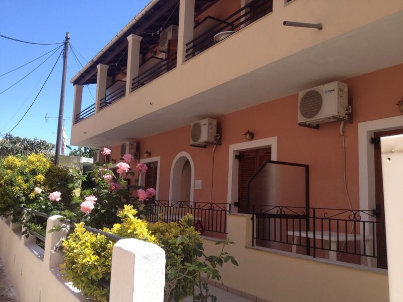 Spingos Hotel Roda  Luaran gambar