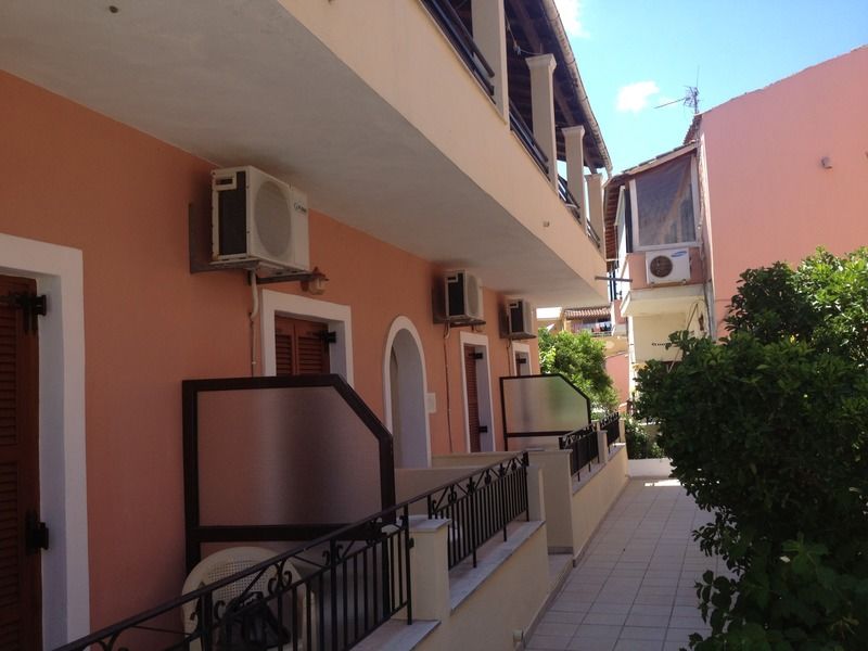 Spingos Hotel Roda  Luaran gambar