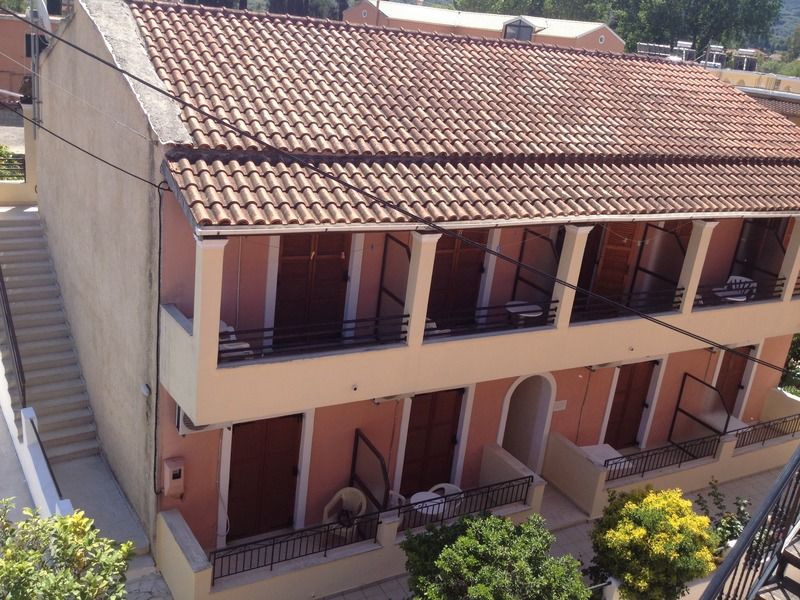 Spingos Hotel Roda  Luaran gambar