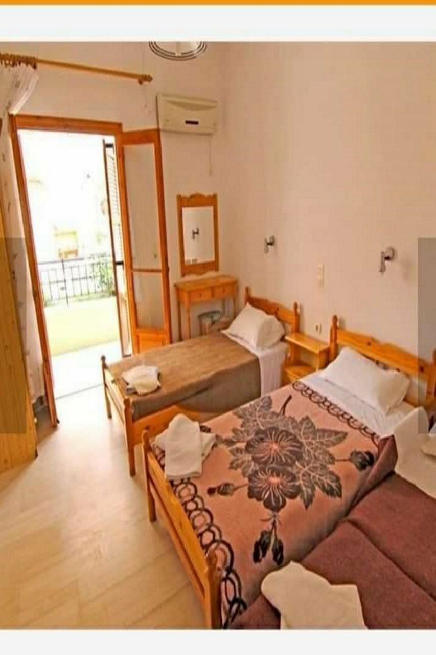 Spingos Hotel Roda  Luaran gambar